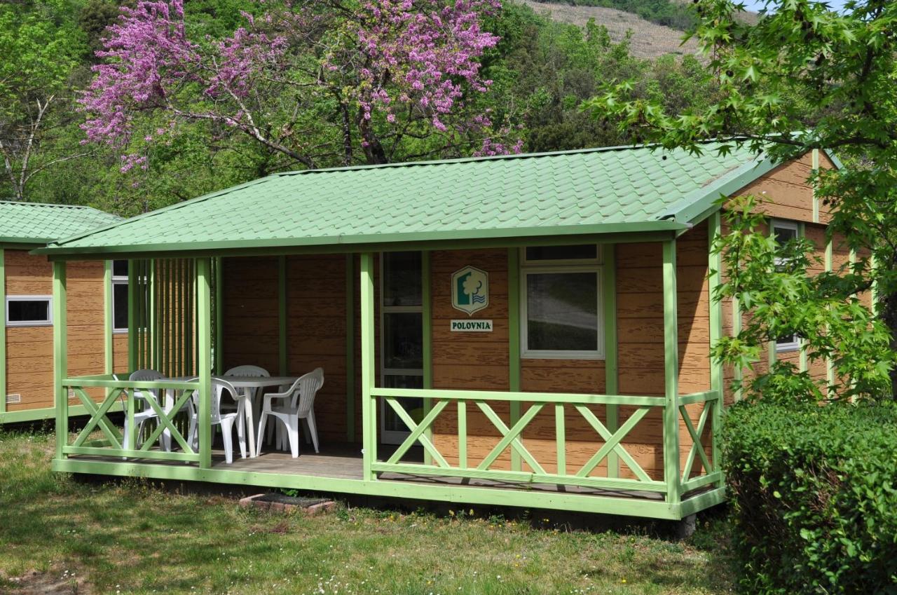 Camping Calme Et Nature Iserand Vion  外观 照片