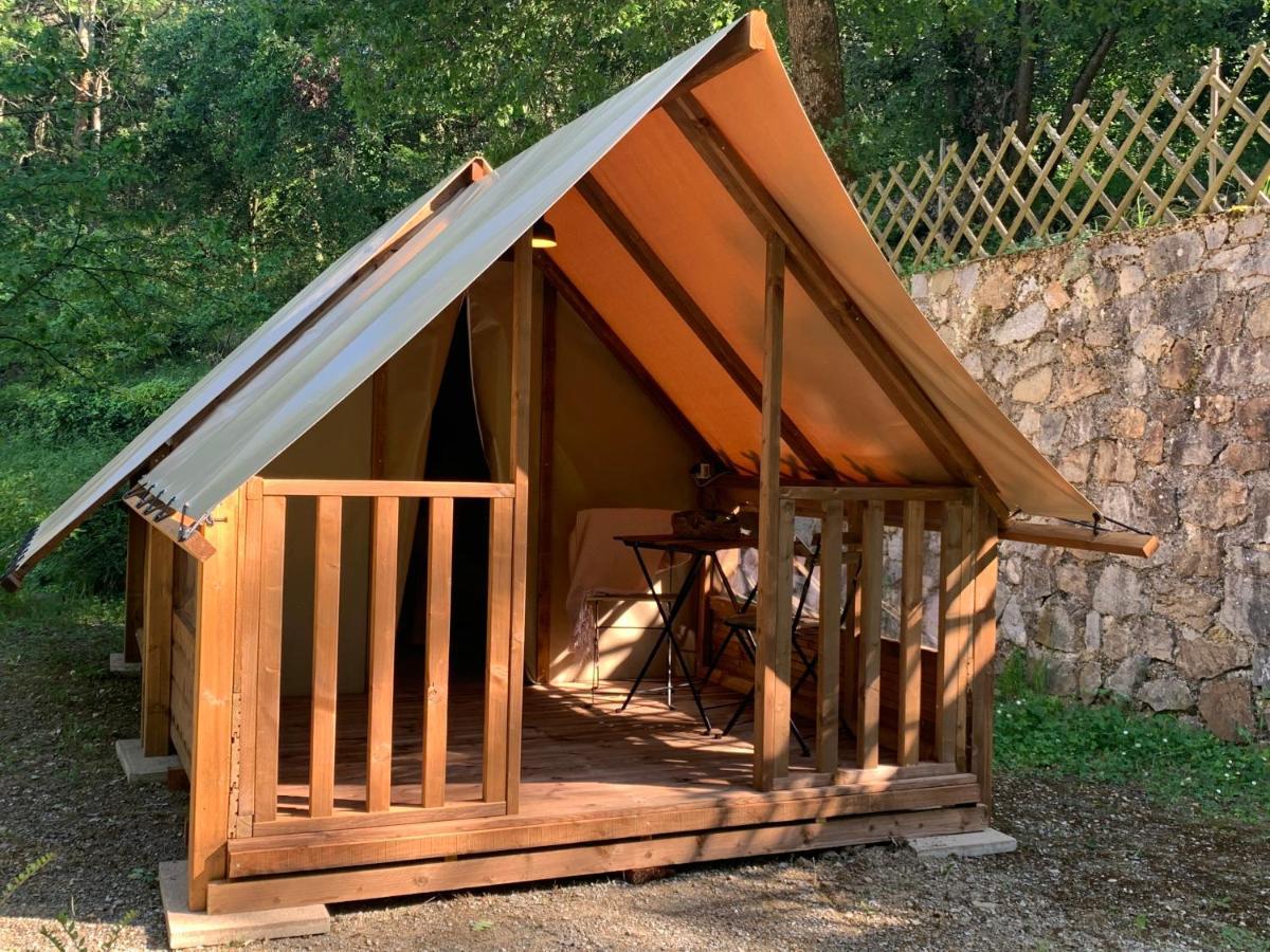 Camping Calme Et Nature Iserand Vion  外观 照片